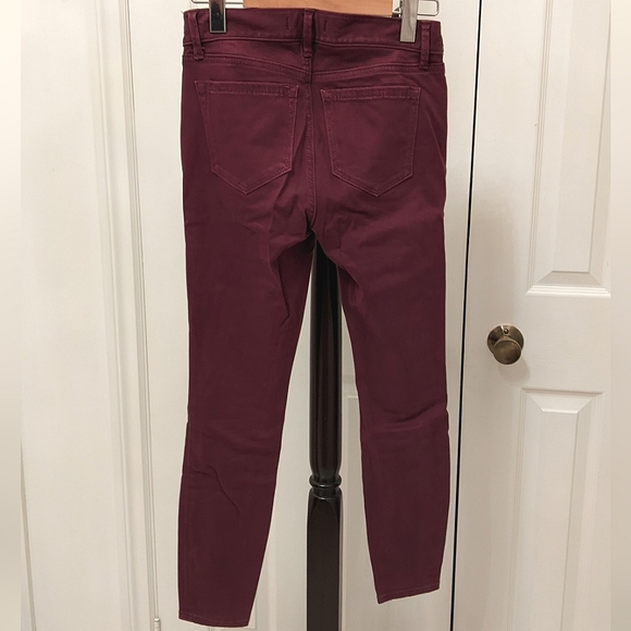 Loft Low Rise Skinny Jeans, Burgundy (size 26, 2 petite, women) - Picture 2 of 6